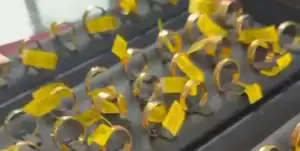 Agentes da Polícia Civil e Militar do Piauí em ação durante a Operação Ouro Sujo contra o comércio ilegal de ouro e joias em Teresina.