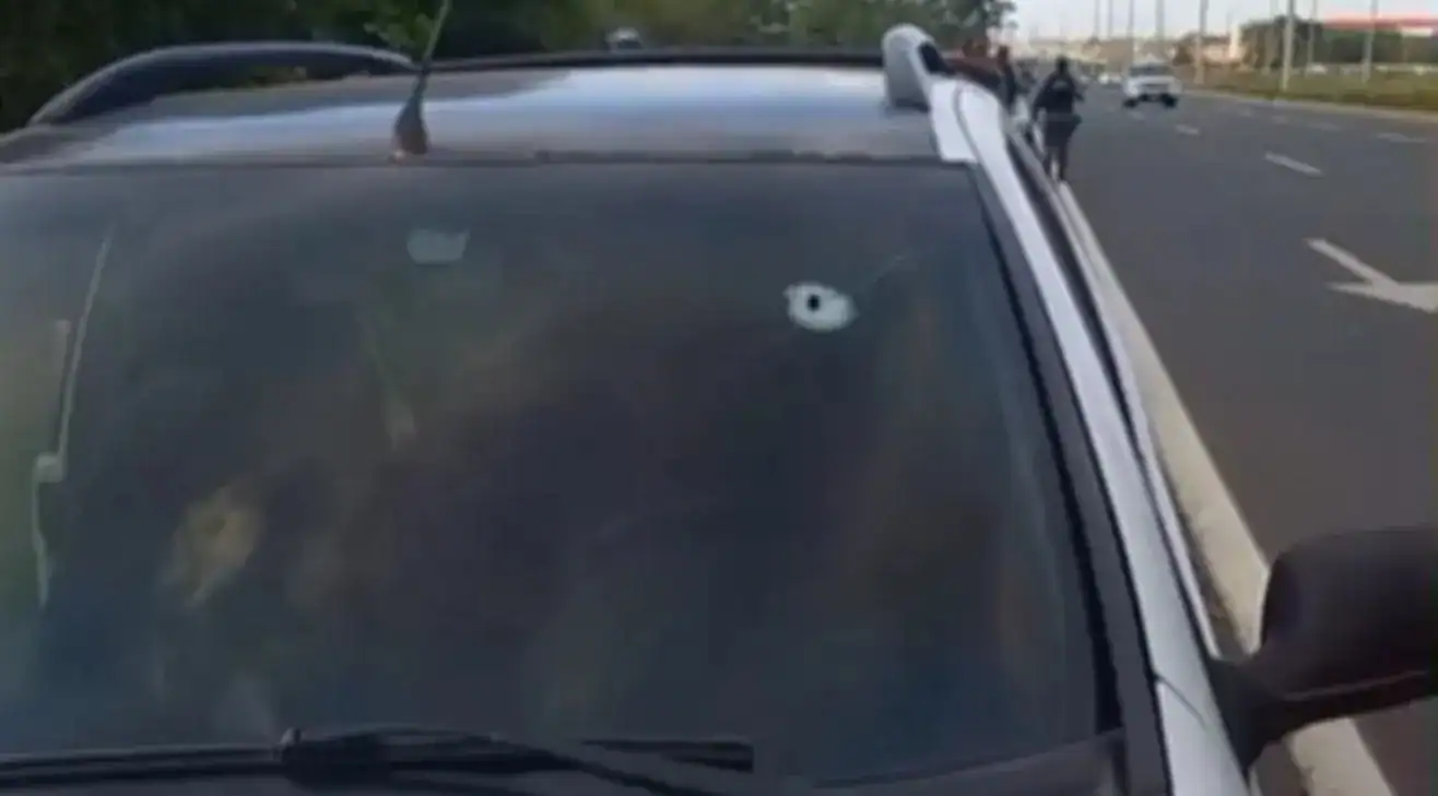 Foto de Jaqueline Lima de Araújo, vítima de bala perdida na BR-316 em Teresina.