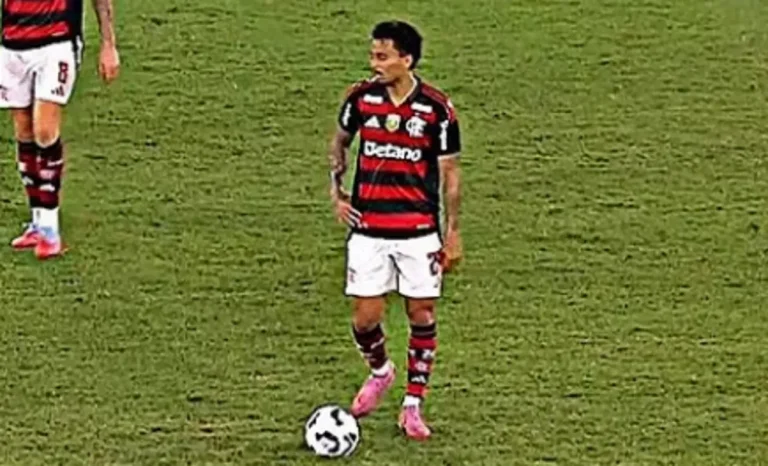 Corinthians acerta contratação de Allan, volante do Flamengo