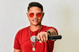 Polícia Militar isola área na Rua Frei Ibiapina em Picos após morte de Vicente Barão