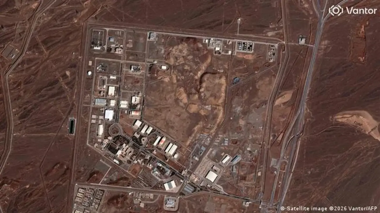 Ataque aéreo atinge principal instalação nuclear do Irã em Natanz 1 Vista aérea da instalação nuclear de Natanz, Irã, principal centro de enriquecimento de urânio do país.