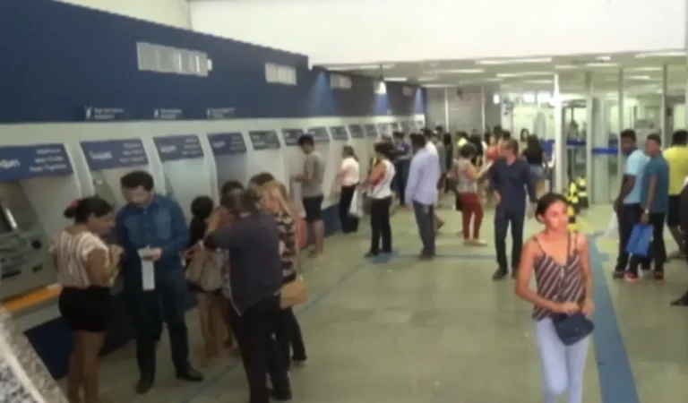 Bancos fecham na Sexta-feira Santa e no feriado de Tiradentes; PIX funcionará normalmente