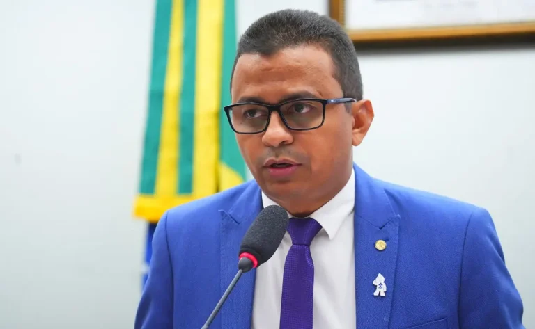 Dr. Francisco destaca importância do diagnóstico precoce em novo projeto de rastreamento de câncer no Piauí