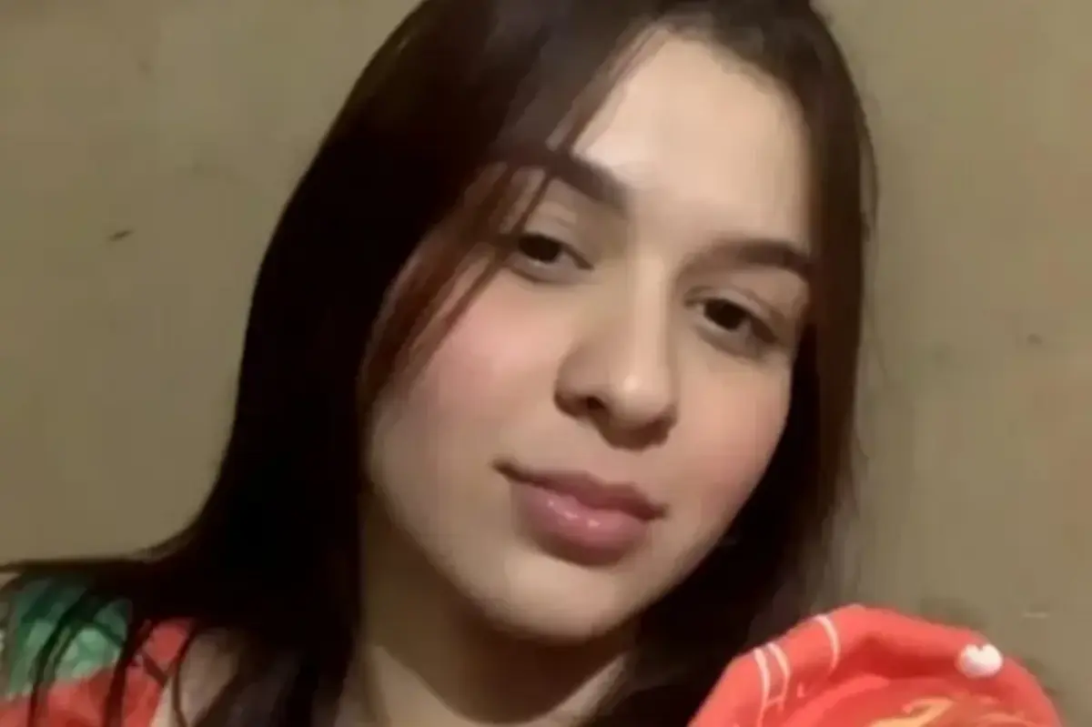 Fotografia de rosto da jovem Lívia Pereira da Silva, de 18 anos, que foi assassinada a tiros em Itinga do Maranhão após uma transmissão ao vivo.