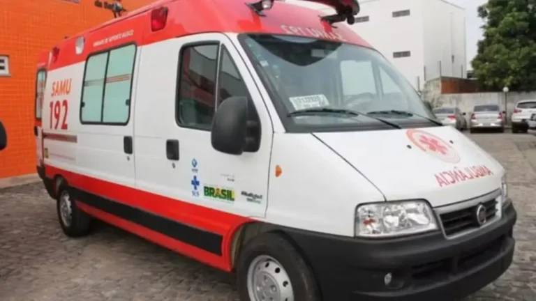 Policial militar do Ceará fica ferido após capotar carro ao desviar de pedestres na PI-215