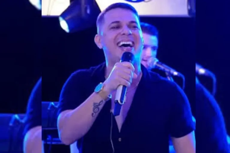 Cantor César Araújo é internado em Pedro II com suspeita de pneumonia e agenda de shows é suspensa